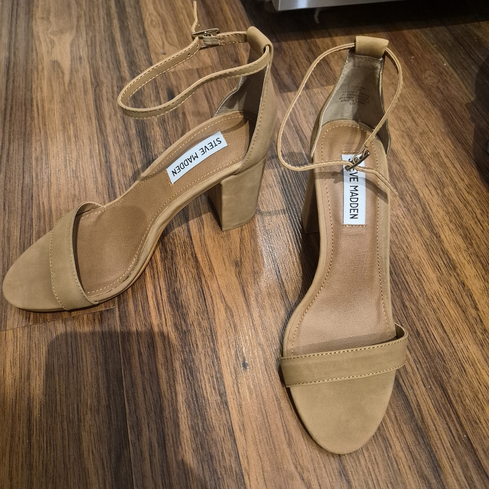 Steve Madden Tan Women's Sandals